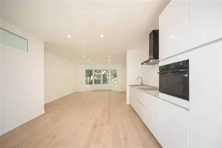 Gerenoveerd 1 Slaapkamer Appartement Mortsel