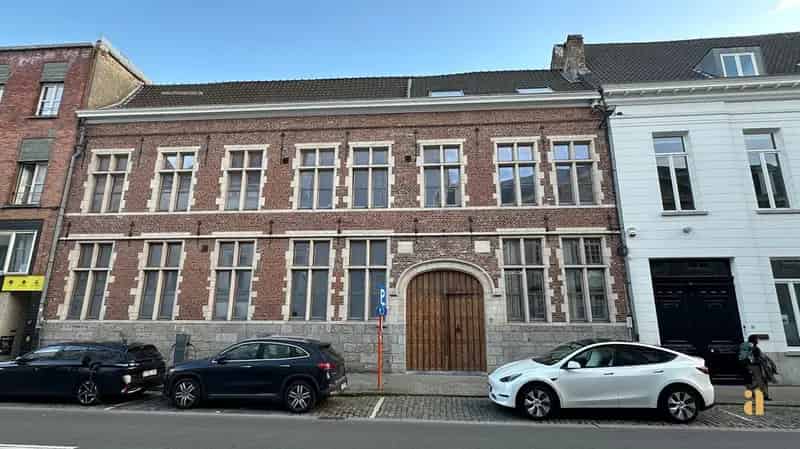 2 Slaapkamers Appartement Gent  -  Gernoveerd Herenhuis