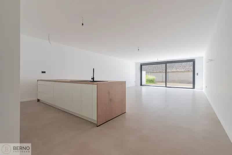 Nieuwbouwwoning met Tuin te Koop