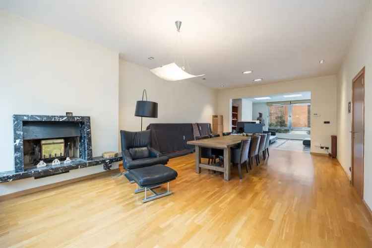 Appartement te koop duplex in Antwerpen met groot terras en lichtinval