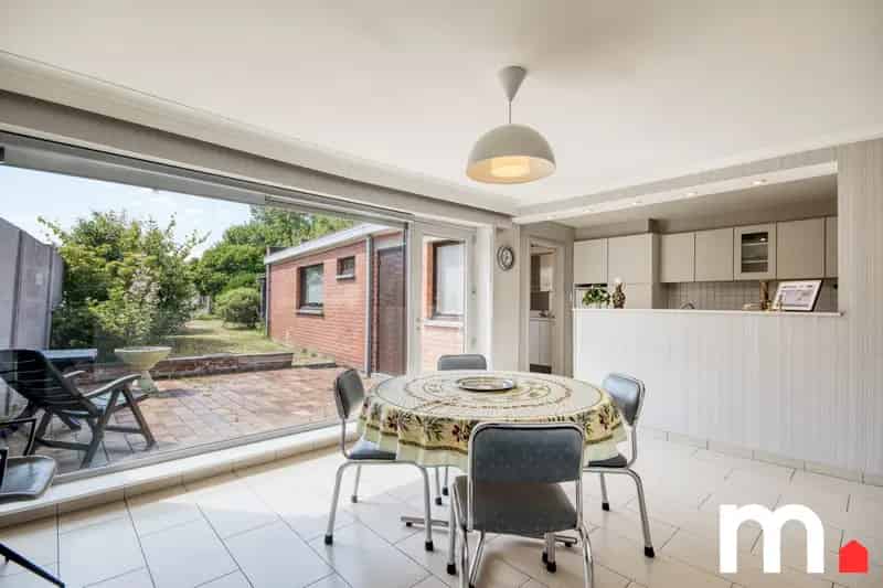 Huis te koop in Heule: Ruime gezinswoning met potentieel