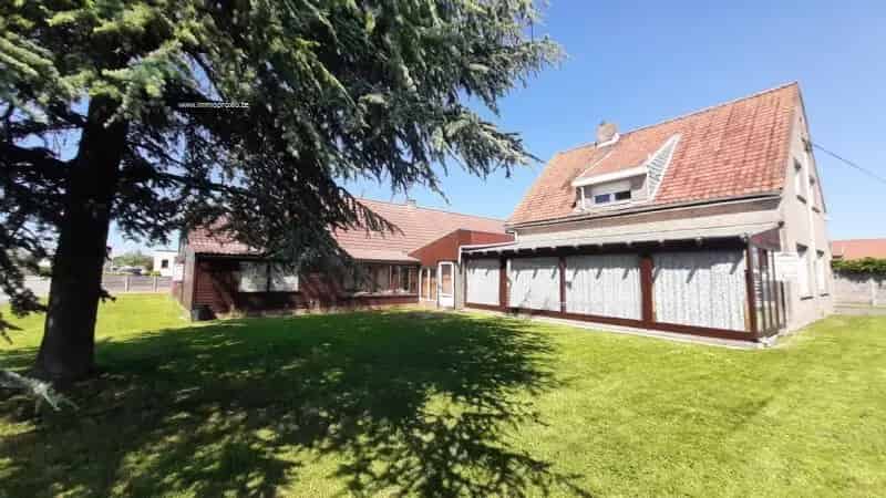 Woning te koop Bredene 4 slaapkamers magazijn 500m2