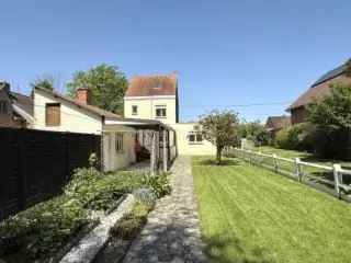 Huis te koop Amougies grote tuin veel potentieel