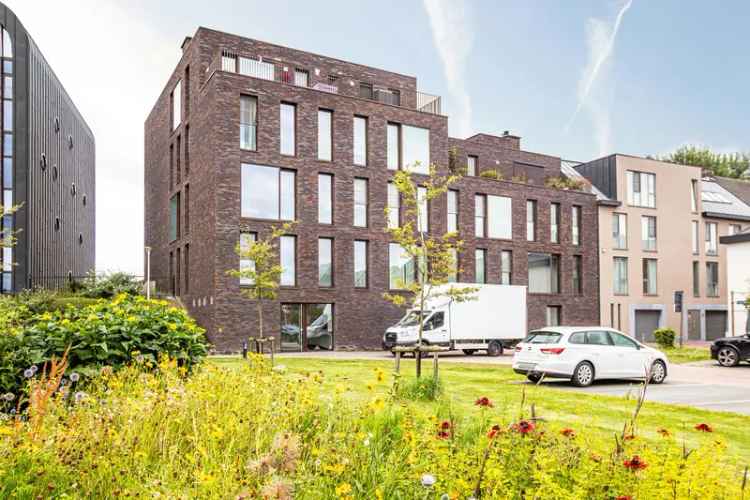 Appartement te koop te Niel met zicht op water