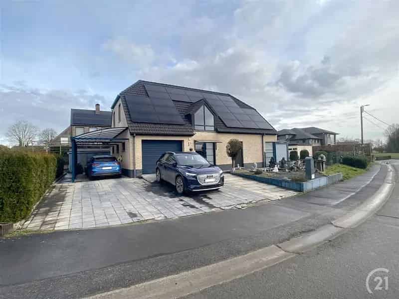 Villa te koop: 4 slaapkamers, energiezuinig, tuin, garage