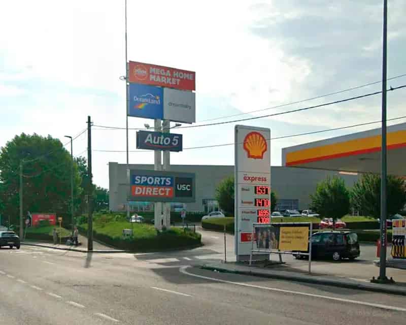 Handelsgelijkvloers te Huur