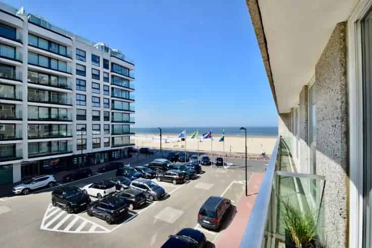 Gerenoveerd Appartement Te Koop Het Zoute Zeezicht