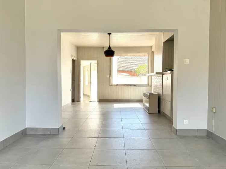 Huis te koop Ingelmunster Ruime hoekwoning met loods en tuin