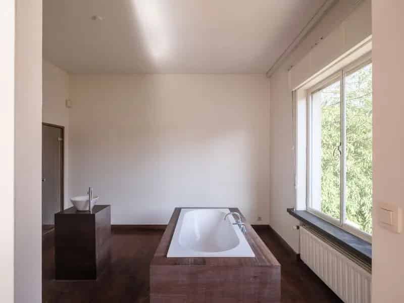 Dokterswoning met praktijkruimte en stadstuin