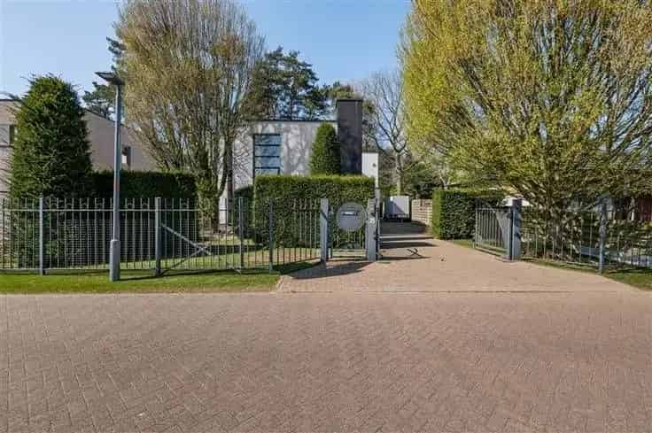 Huis Te Koop 3 slaapkamers Polyvalente Ruimte Garage Tuin