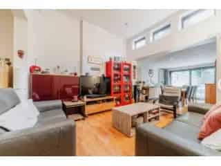 Huis te koop Nijvel - 3 slaapkamers, 2 badkamers, dubbele garage, tuin