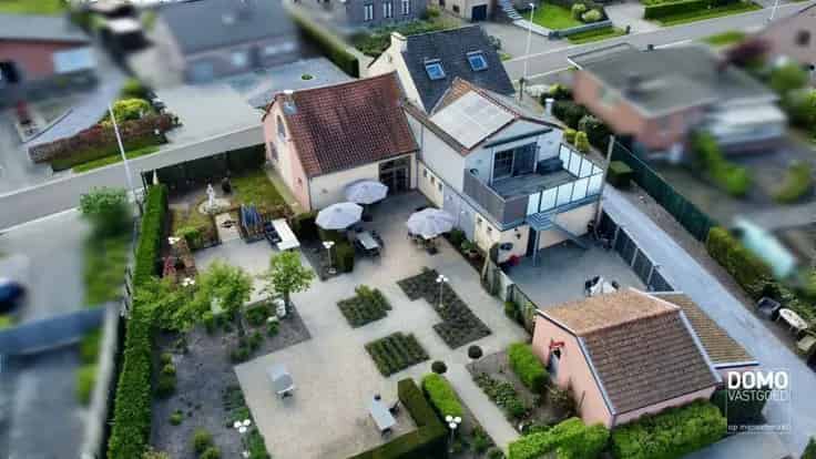 Huis Te Koop Stokrooie: Multifunctioneel Handelspand met Appartement