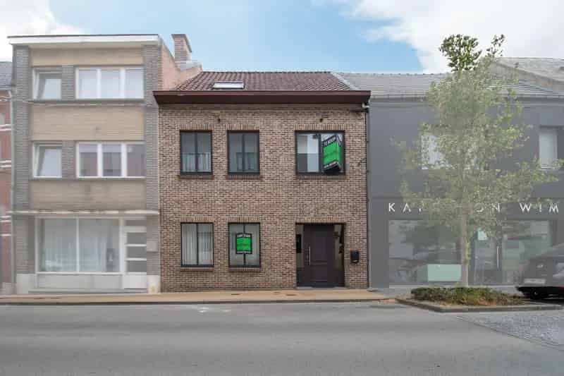 Instapklare gezinswoning centraal gelegen