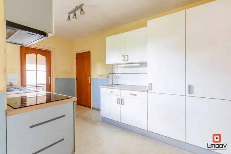 Villa te koop Laarne: Ruime woning met renovatiepotentieel