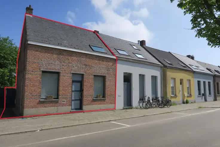 Huis Te Koop Kontich: Gezellige HOB met Tuin