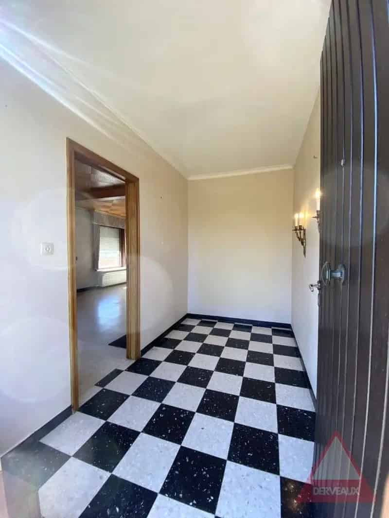 Zonnebeke Landelijke Woning met Loods