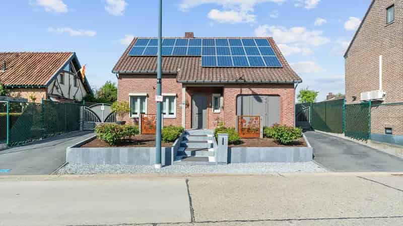 Huis te koop Uikhoven: Rustig wonen in het groen met prachtig uitzicht