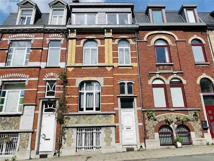 Huis Te Koop 4 Slaapkamers Grote Tuin