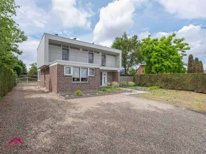 Goed onderhouden vrijstaande woning