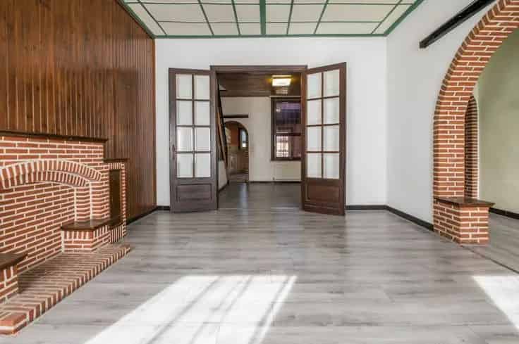 Huis Te Koop Ronse 4 Slaapkamers Ruime Tuin Garage