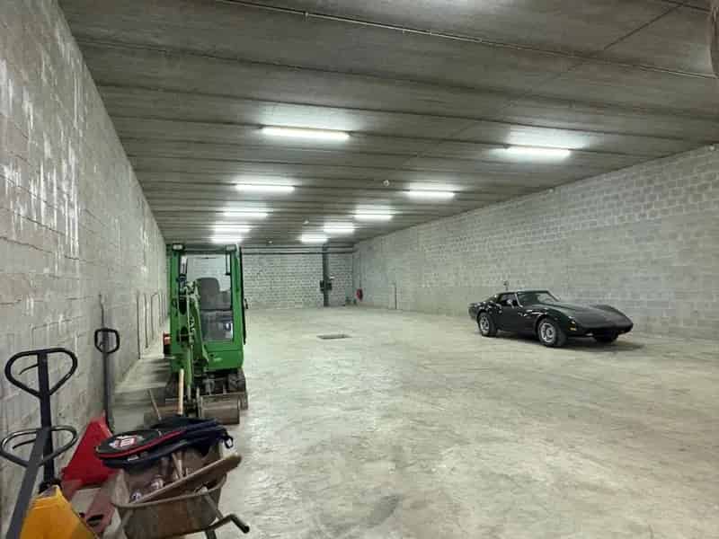Bedrijfshal 430m² te huur Verlipark