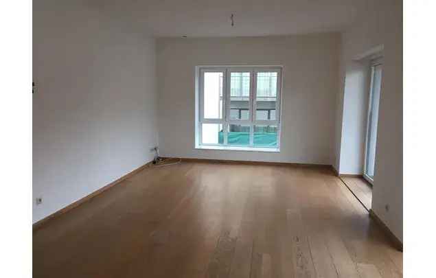 Huur 3 slaapkamer appartement van 127 m² in Schaerbeek - Schaarbeek