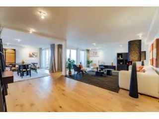 Penthouse te Koop Etterbeek 3 slaapkamers 198m2