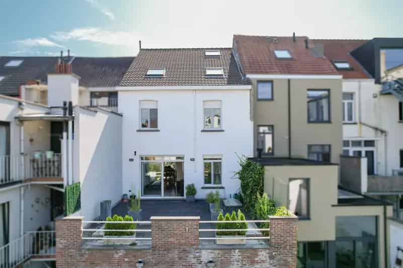 Herenwoning Mechelen Praktijkruimte Garage 3 Slaapkamers
