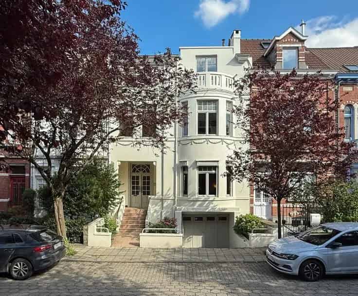 Huis Te Koop Renovatieproject 415m2 Tuin Kelderappartement