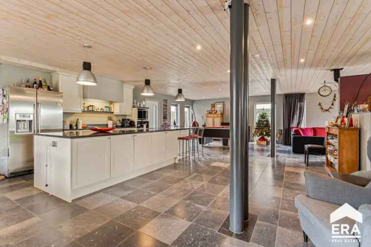 Huis te koop in Wingene met energiezuinige woning en loods