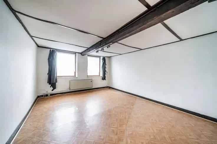 Huis Te Koop Nabij Ecoquartier Te Renoveren 100m³