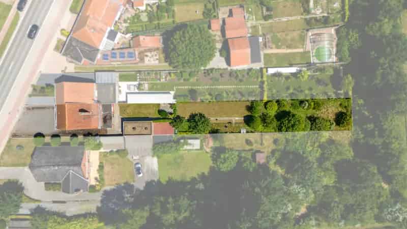 Te renoveren gezinswoning 5 slaapkamers grote tuin Staden