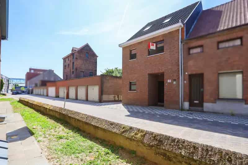 Huis te koop Melsele: HOB 3 slaapkamers bouwgrond garages