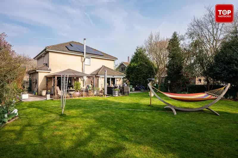 Ruime Villa 3 Slaapkamers 1001m2 Tuin