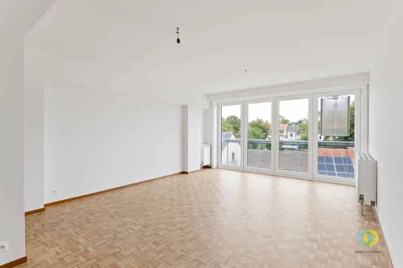 Gerenoveerd Appartement 1 Slaapkamer te Huur Neder Over Heembeek