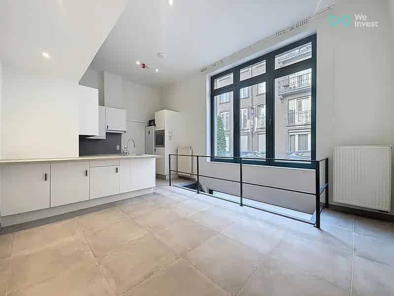 Appartement te huur Brussel Schuman - 85m² gerenoveerd souplex