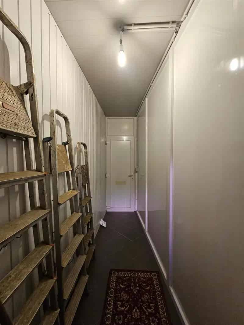 Te renoveren handelspand met woning