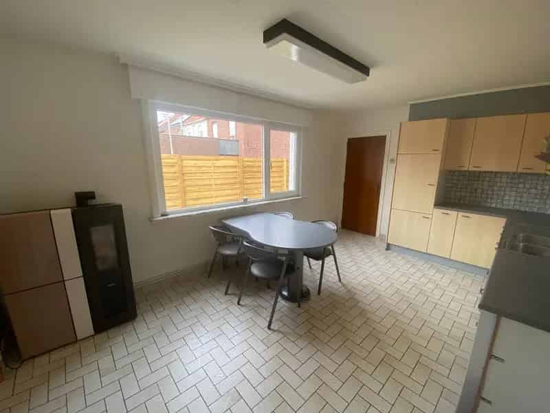 Huis te huur Wakken: 3 slaapkamers, tuin en garage