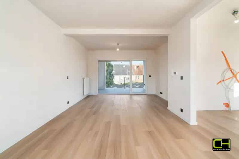 Gerenoveerd appartement 3 slaapkamers te Gent