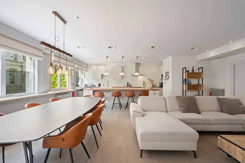 2 Slaapkamer Appartement Gent Centrum 240m²
