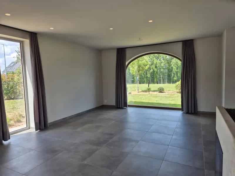 4 Slaapkamers 2 Badkamers Open Bebouwing