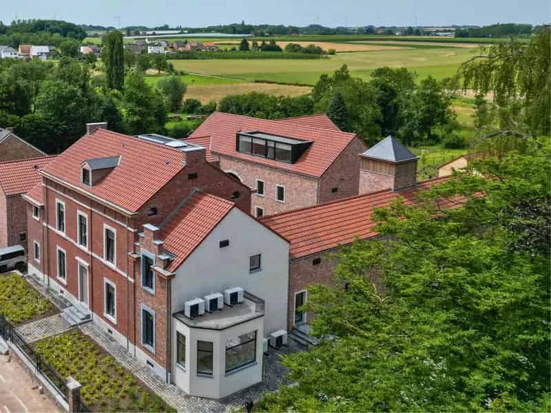 Appartement te koop in gerenoveerde herenwoning Haspengouw