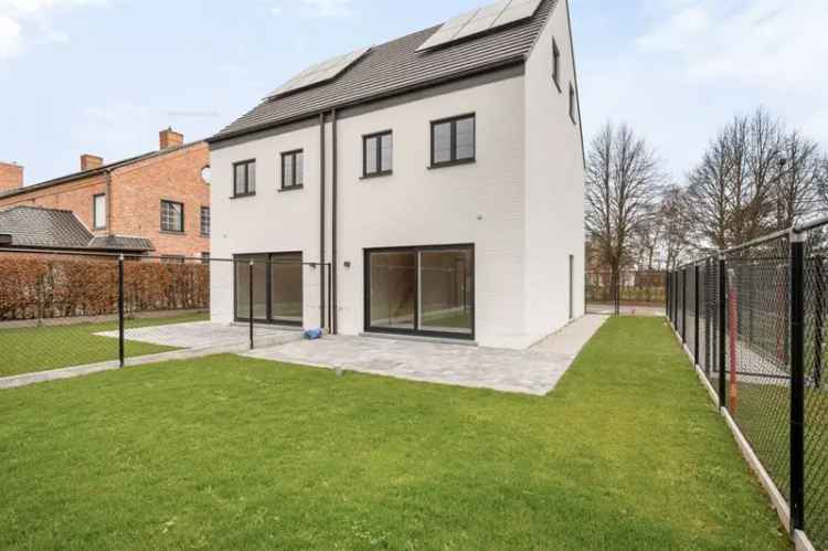 Nieuwbouw huis te koop in Staden