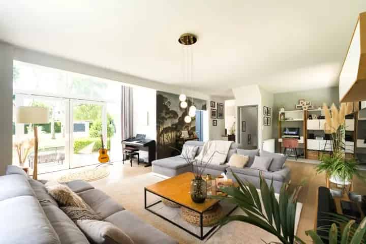 Villa te Waterloo met Zwembad en Sauna