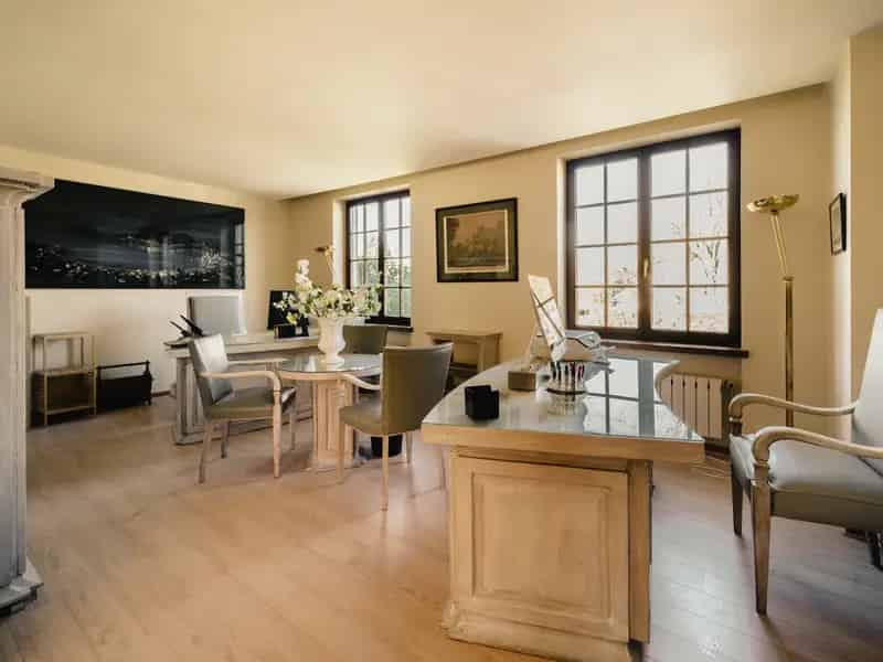 Luxe Villa te Ukkel nabij Sint-Genesius-Rode