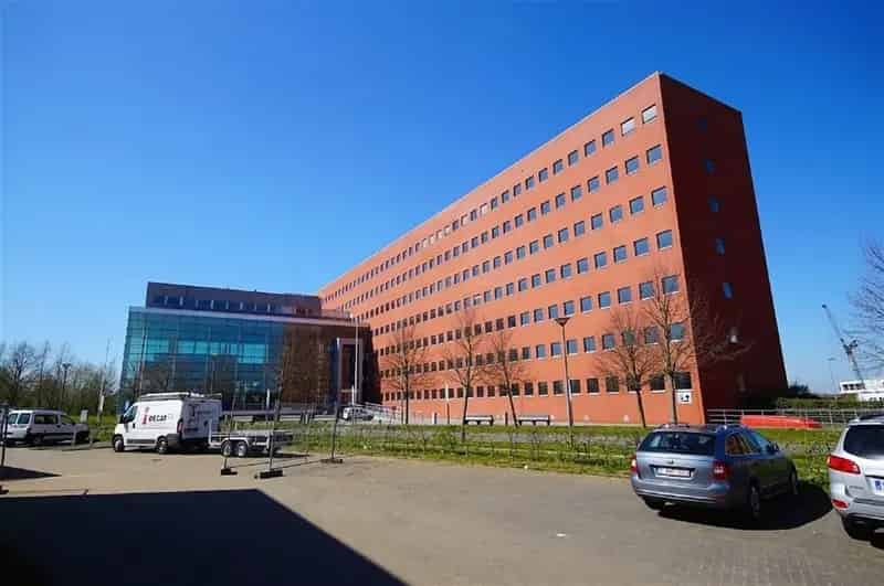 Kantoorgebouw 400m² - 1100m² te huur