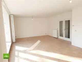Appartement te Huur Namen - 100m², 2 slaapkamers, gerenoveerd