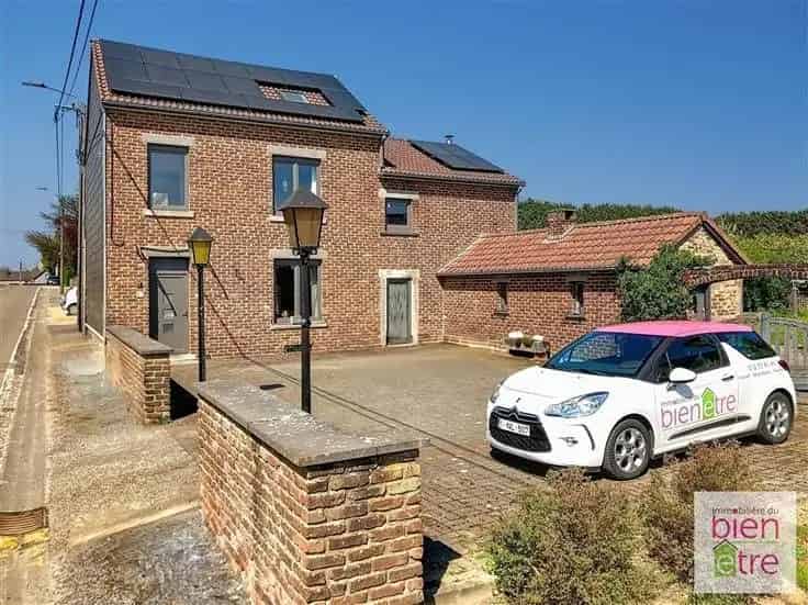 Huis Te Koop Leuze 5 slaapkamers Grote Tuin Garage