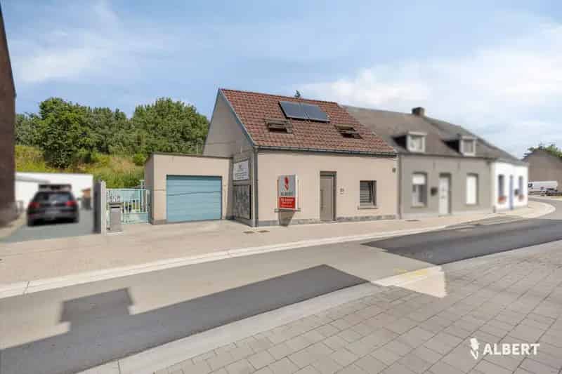 Instapklare Starterswoning met Tuin Denderleeuw