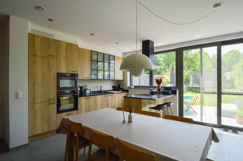 Nieuwbouwwoning 4 slaapkamers 2 badkamers Rustige Straat